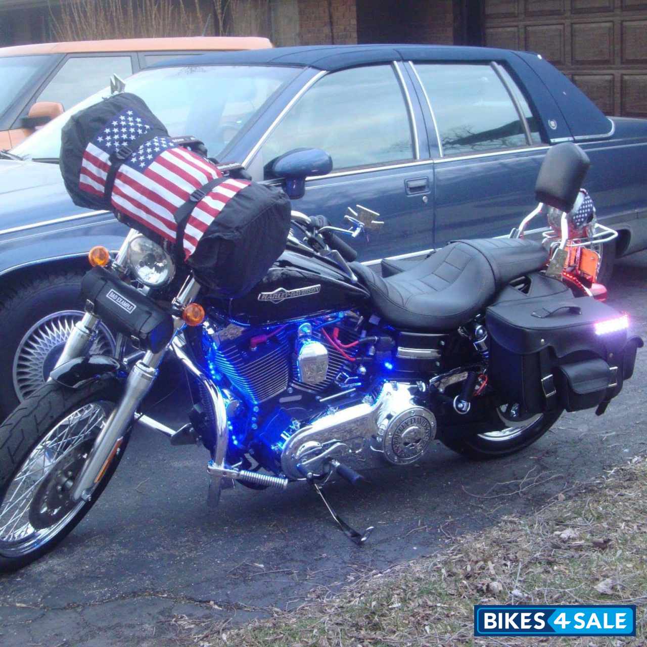 Vivid Black Harley Davidson Superglide FXDC