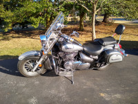 Metallic Grey/silver Suzuki Boulevard C50
