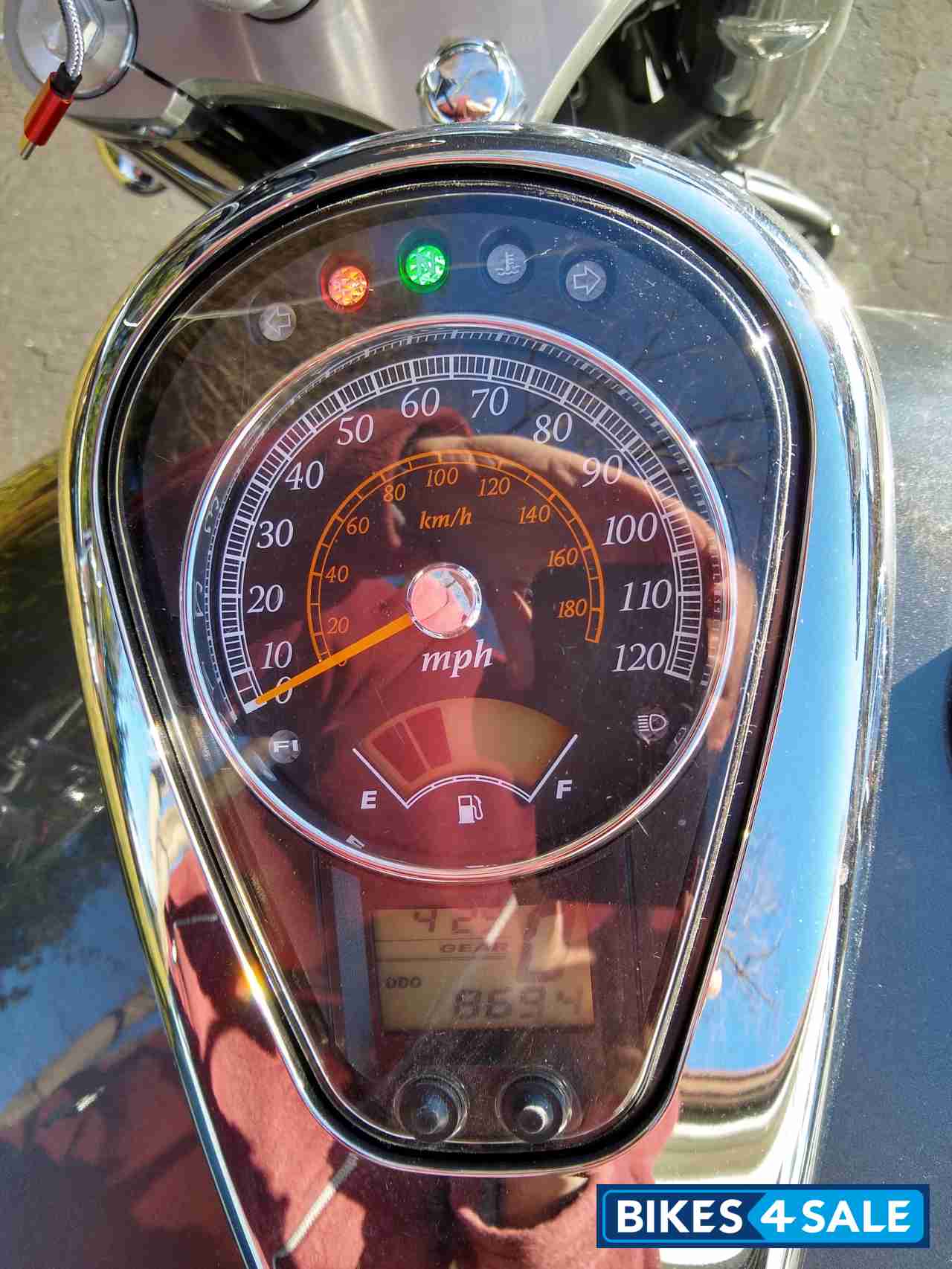 Metallic Grey/silver Suzuki Boulevard C50