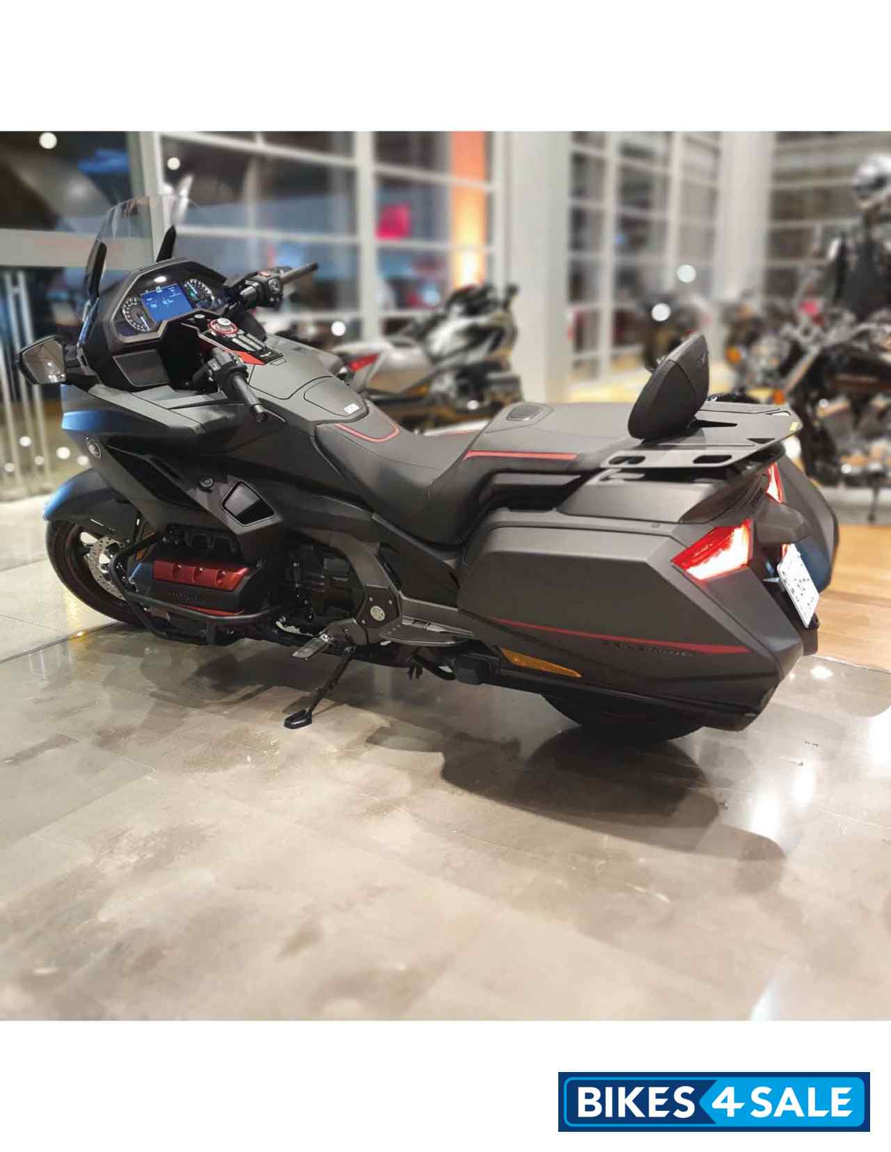 Used 2020 model HONDA GOLDWING DCT for sale in Kuwait. ID 100237
