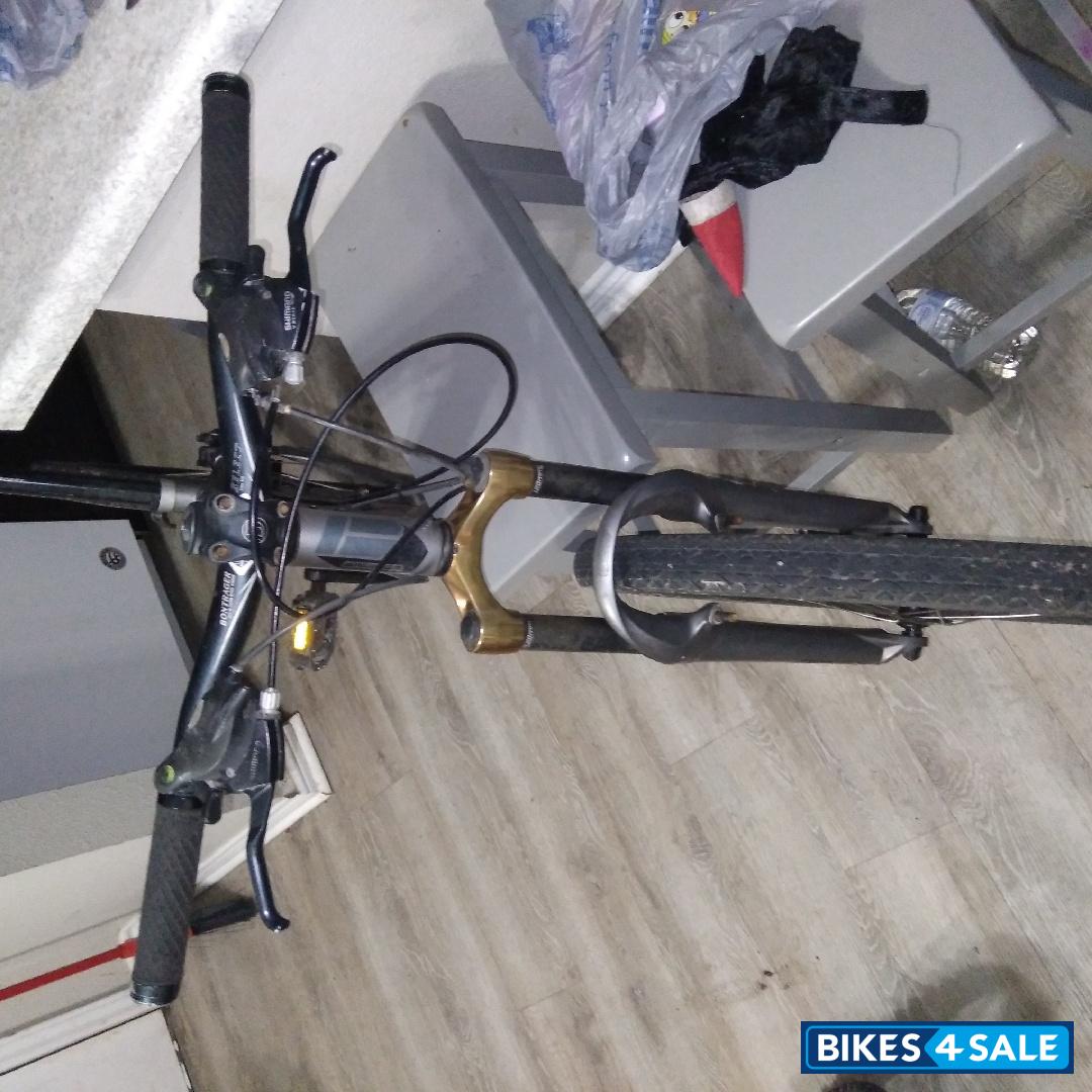 Smoke Gray Trek Bruiser