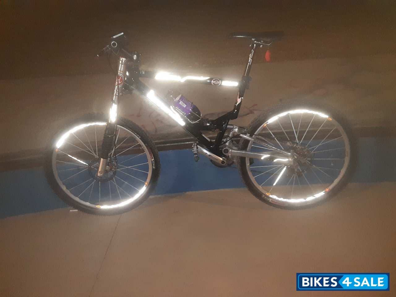 Cannondale Jekyll 3000 with Lefty Max front fork