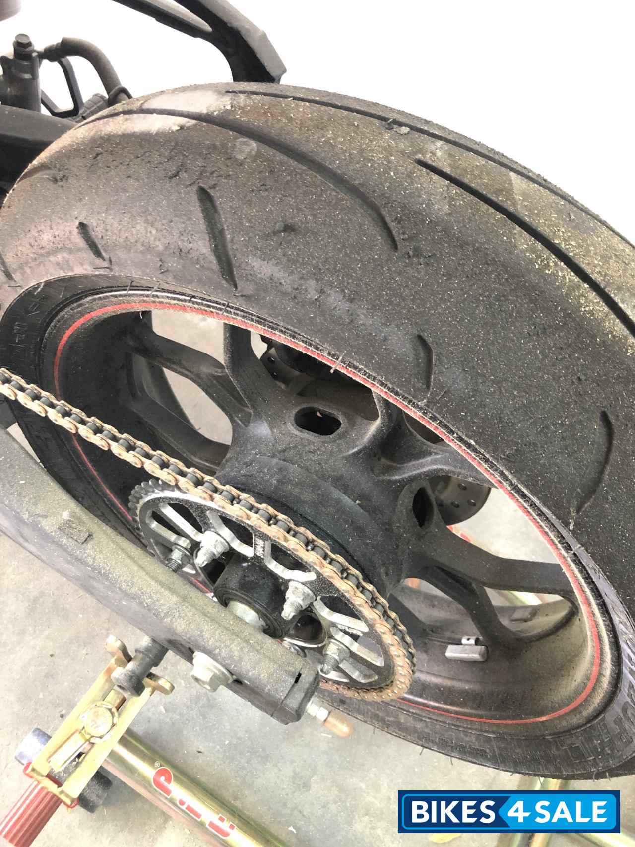 White Black Red Yamaha XFR3