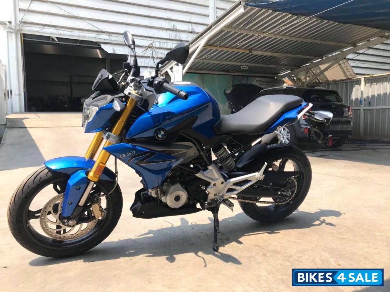 น้ำเงินดำ BMW G310