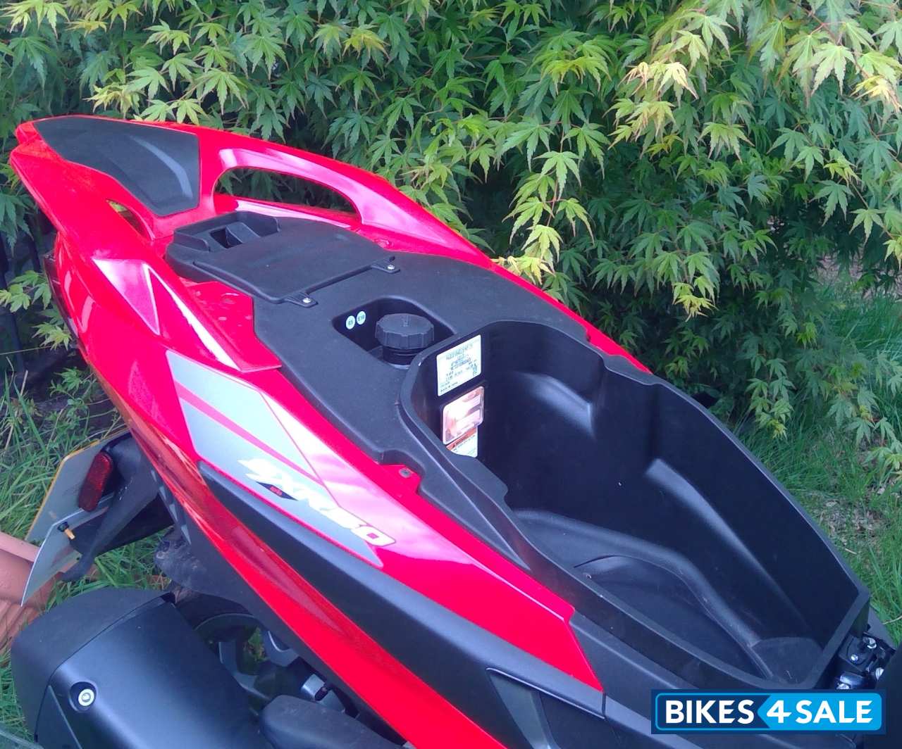 Red Aprilia SXR50 Red Aprilia SXR50