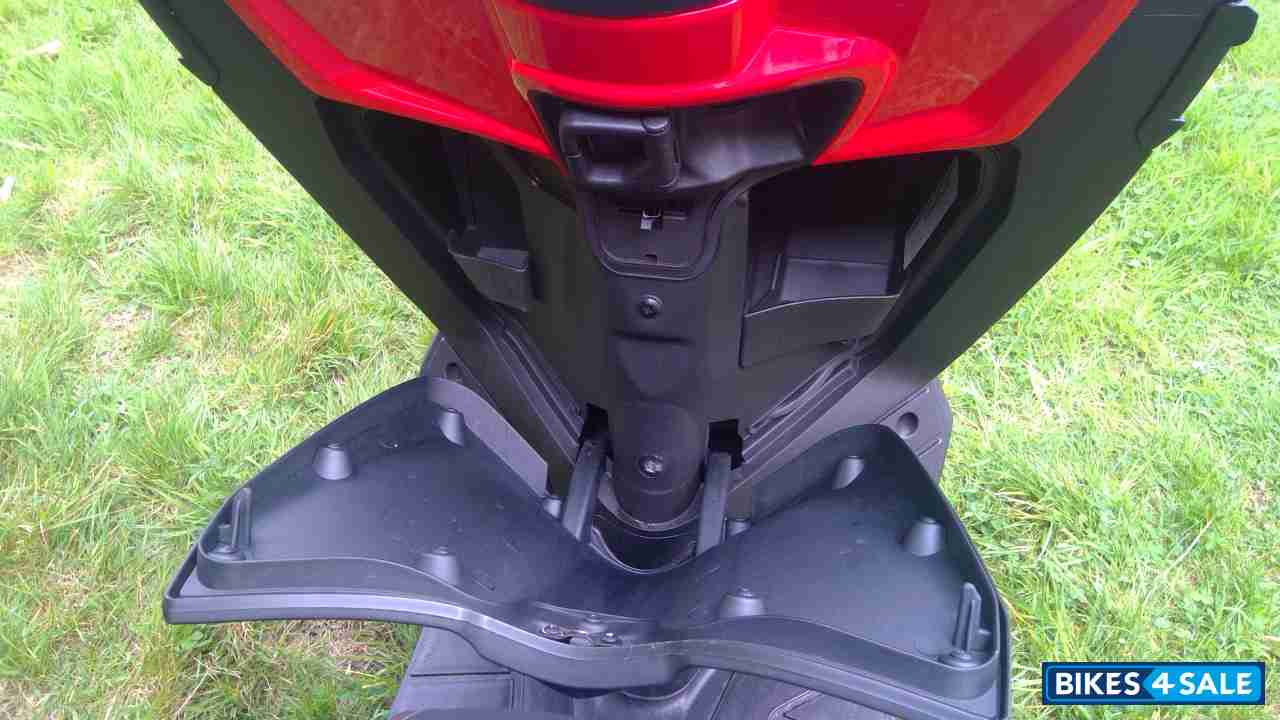 Red Aprilia SXR50 Red Aprilia SXR50