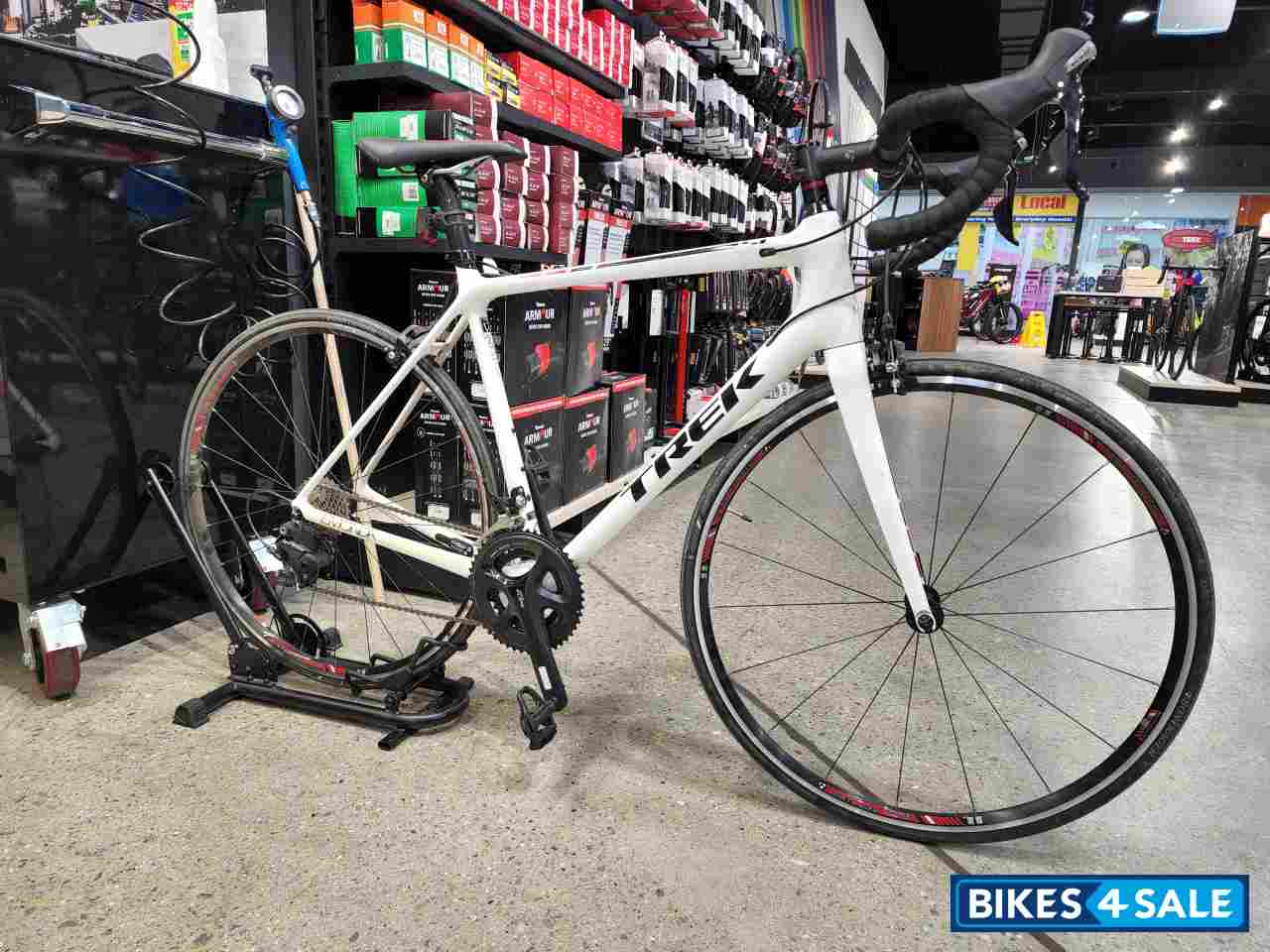 White Trek Sl emonda