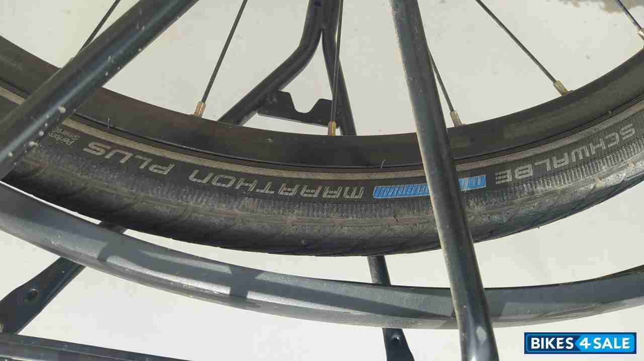 Grey, Red Decathlon Riverside 500