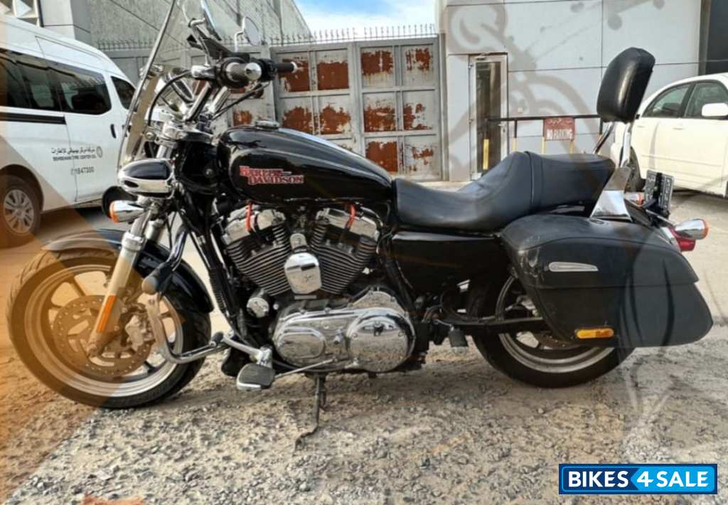 Black Harley Davidson 2014