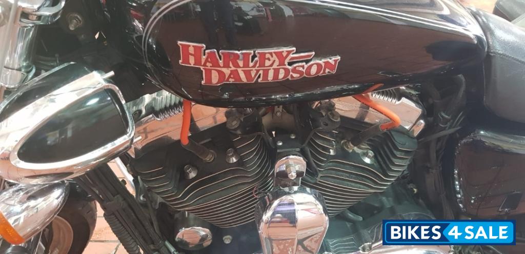 Black Harley Davidson 2014
