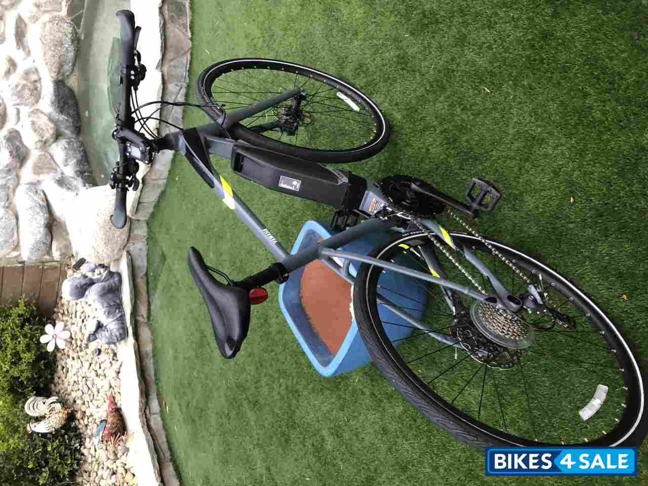 Grey Yamaha Crosscore