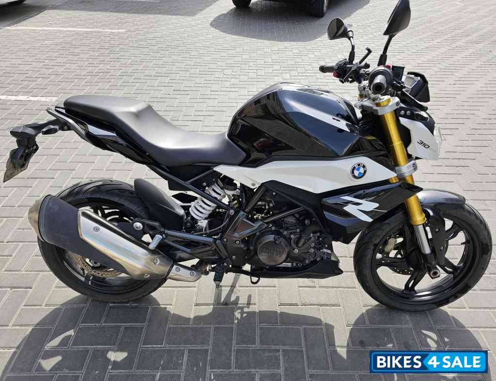 BMW G310R