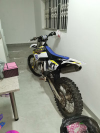 White Yellow Black Husqvarna 2015