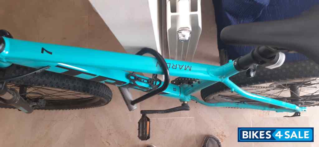 Turqoise TREK Marlin 7 Turqoise TREK Marlin 7