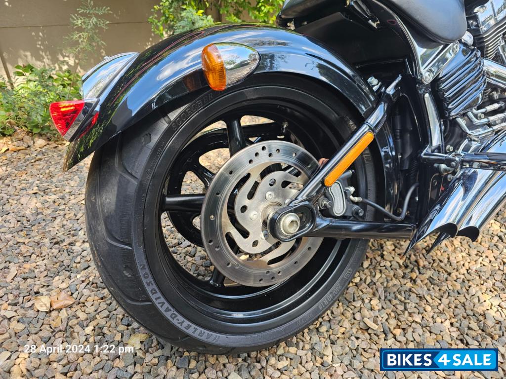 Black Harley Davidson Softail Classic Rocker C