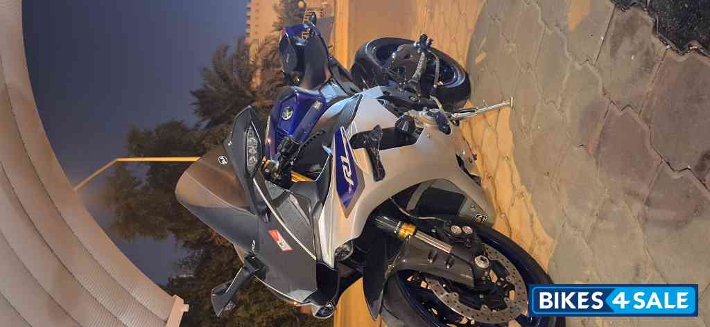 Yamaha R1