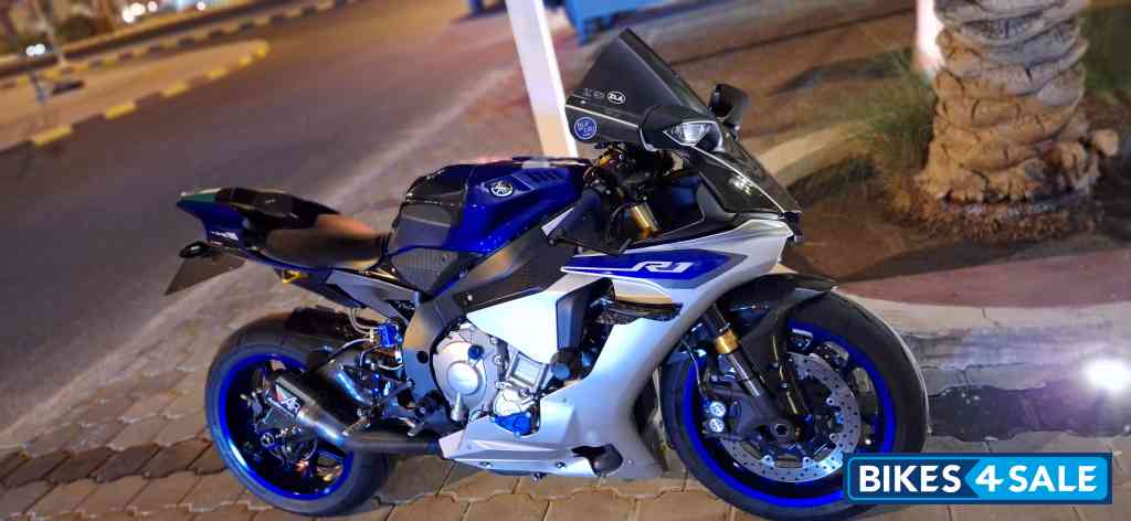 Yamaha R1