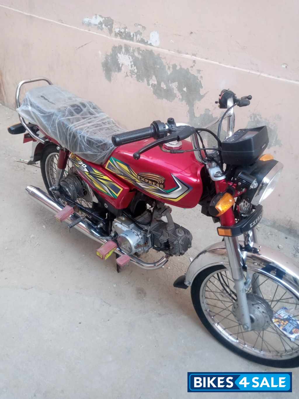 Red Express E-70 Red Express E-70