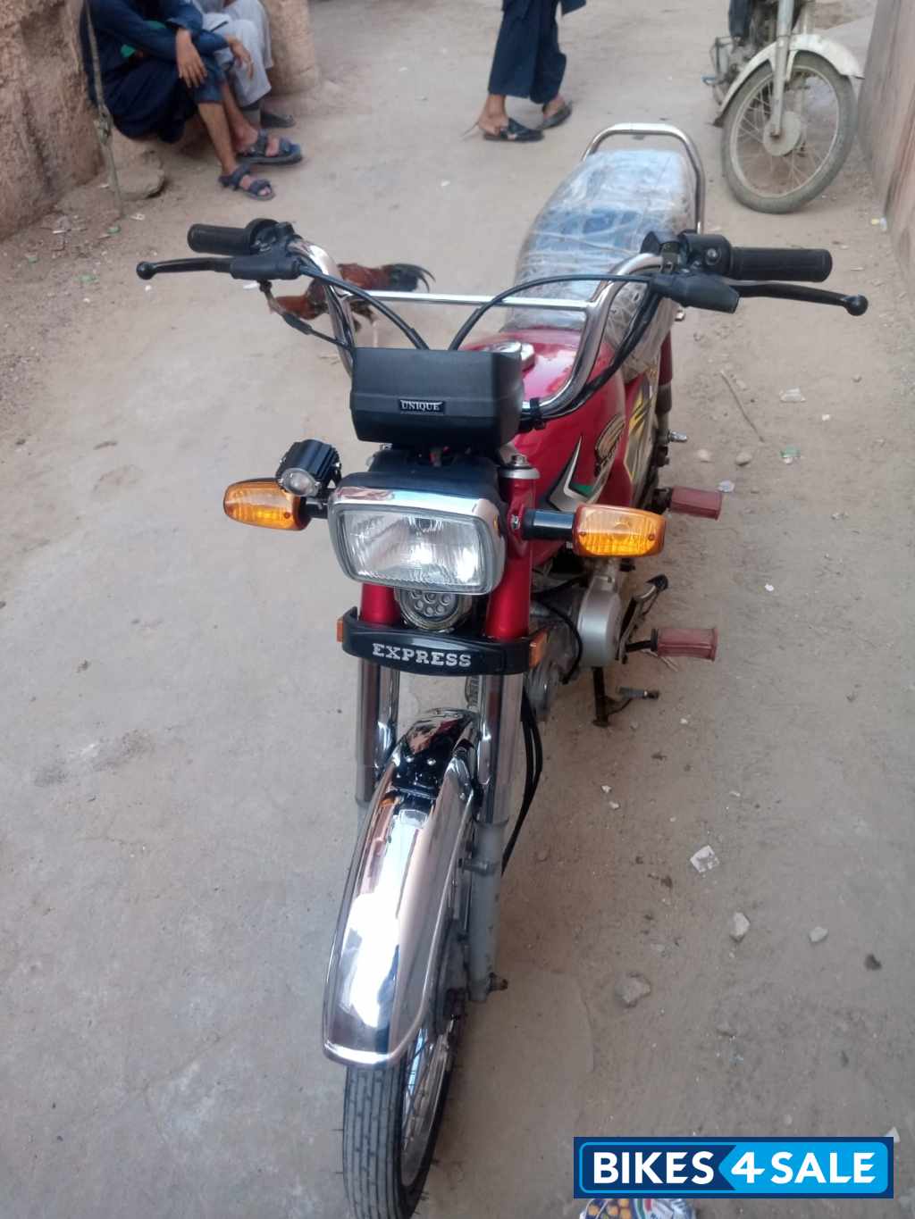 Red Express E-70 Red Express E-70