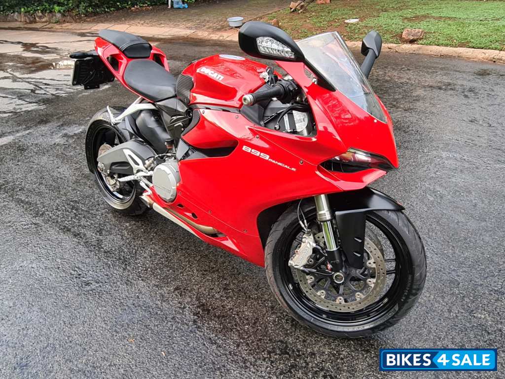 Red Ducati Panigale 899 Red Ducati Panigale 899
