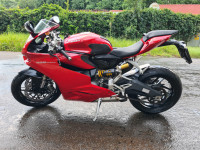 Red Ducati Panigale 899