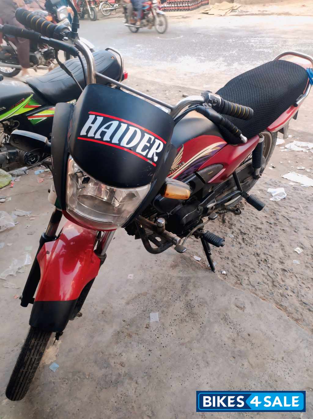 Red Honda Pridor