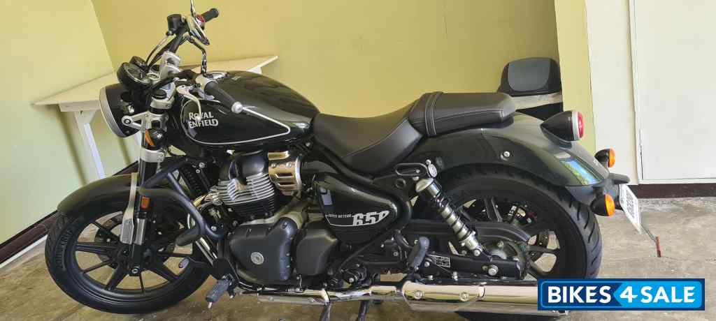 Royal Enfield super meteor 650