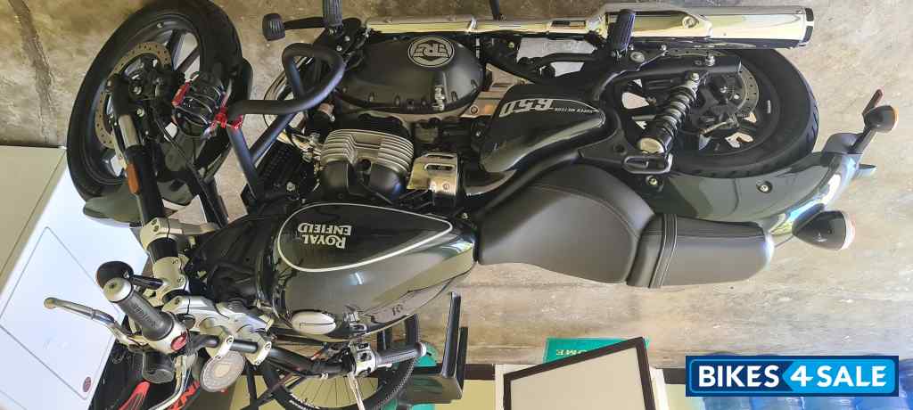 Royal Enfield super meteor 650