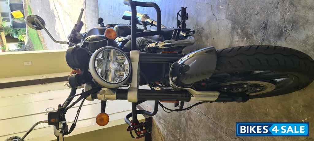 Royal Enfield super meteor 650