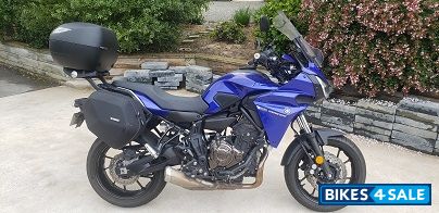Blue Yamaha Trace 7