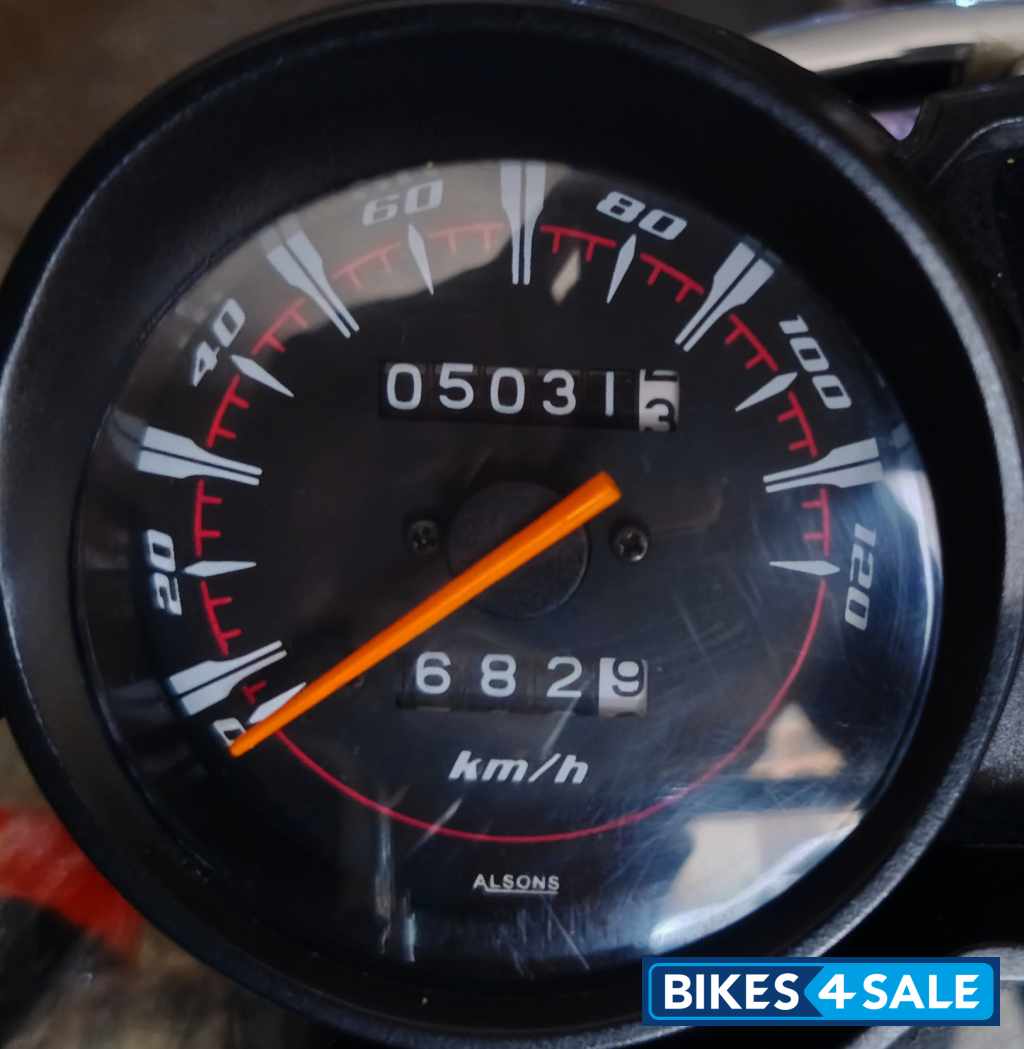 Orange Matt Yamaha YBR 125G