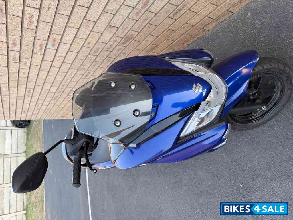 Suzuki Burgman Street