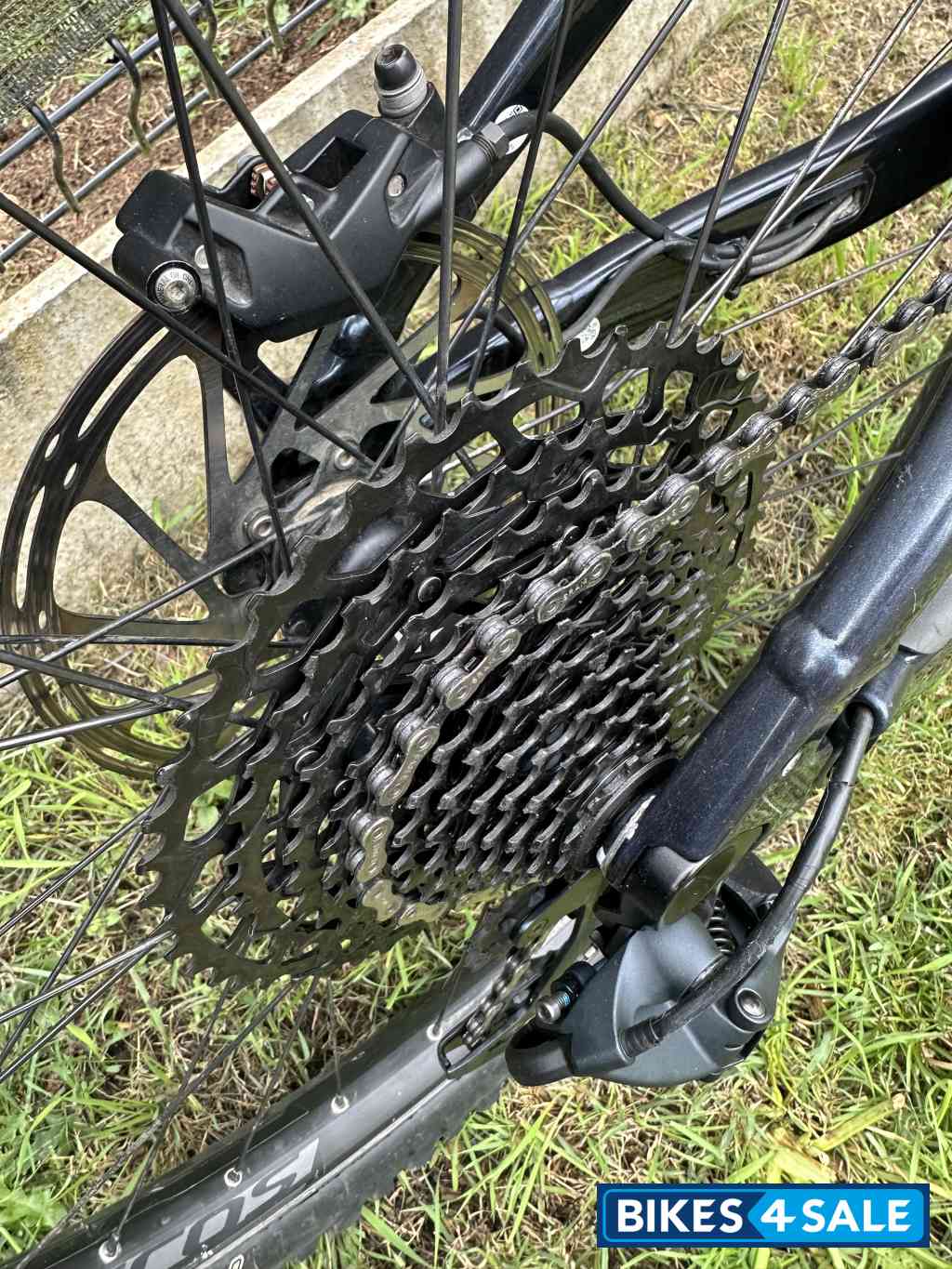 Blue Scott strike E ride  930