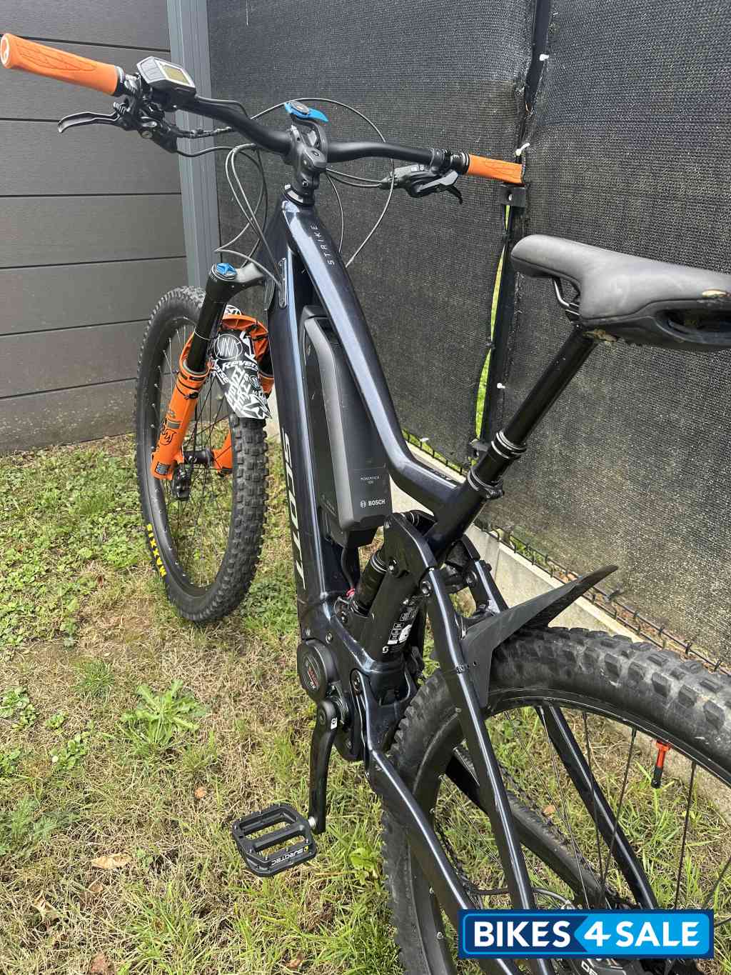 Blue Scott strike E ride  930