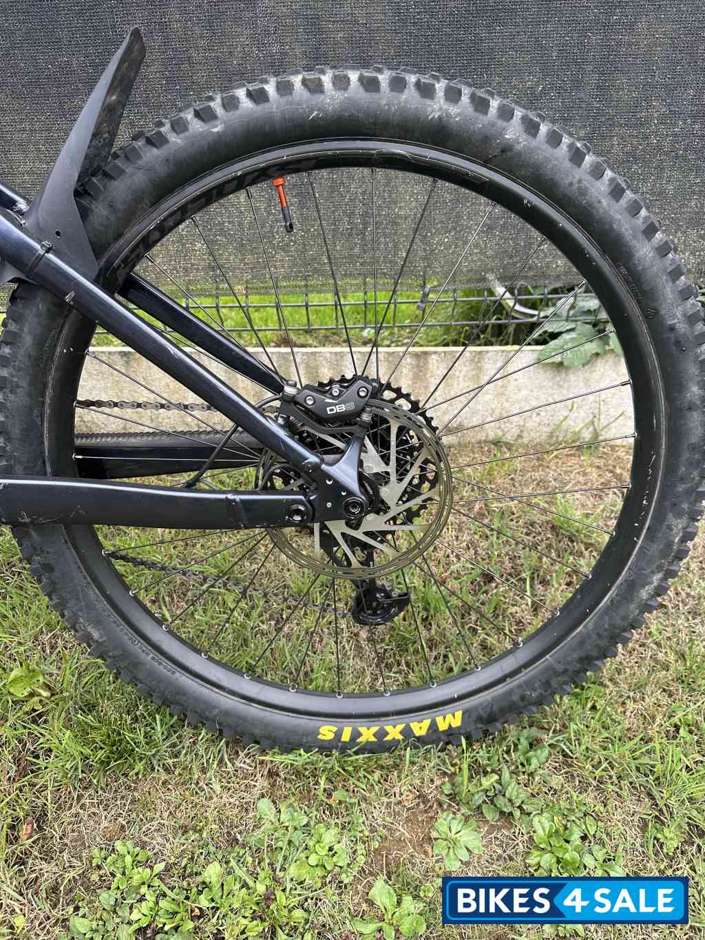 Blue Scott strike E ride  930