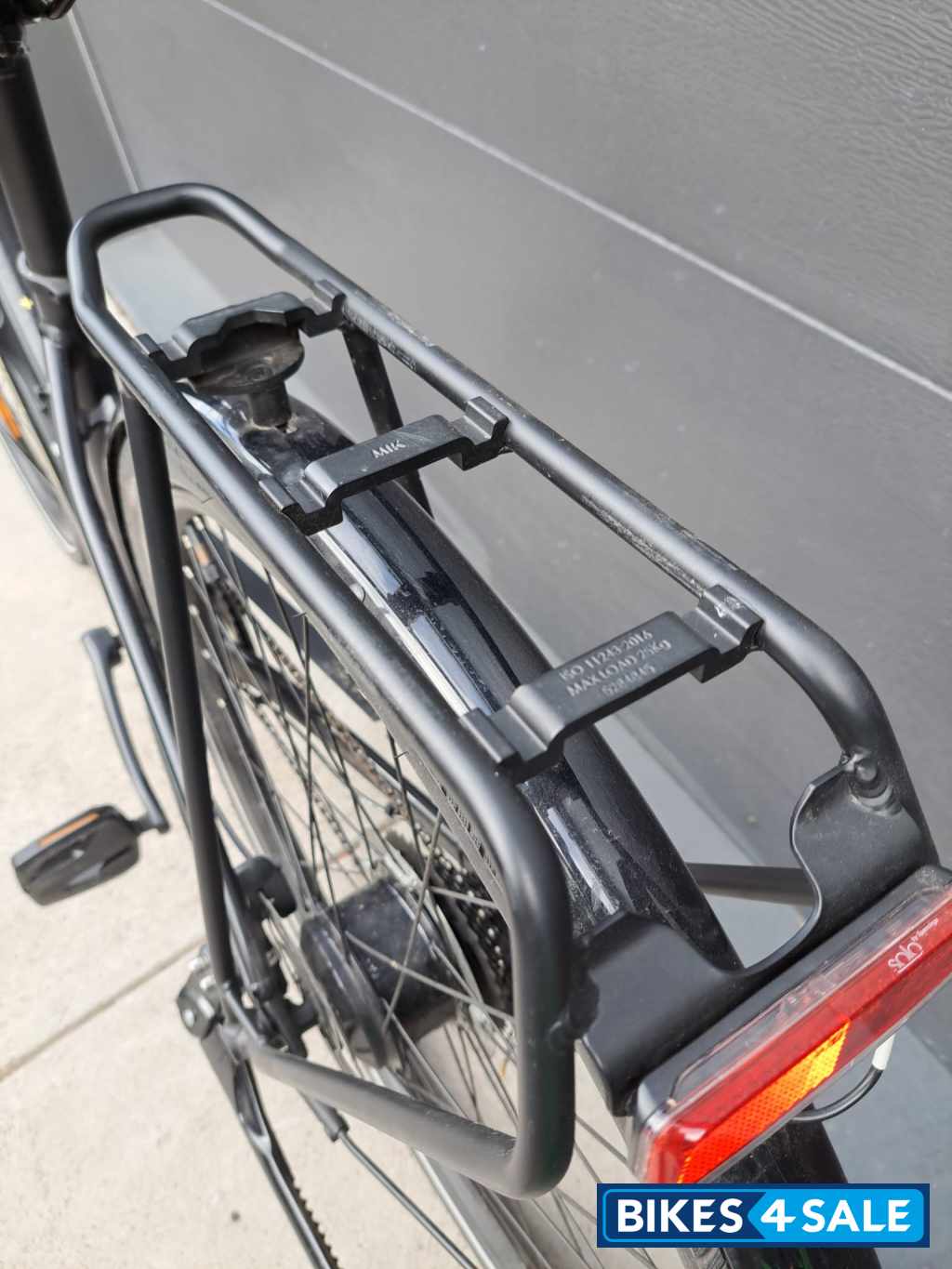 Black Trek 23 FX+ 2 STAGGER AU S BK