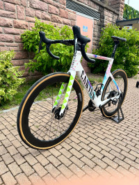 Canyon Aeroad CFR eTap Sram Team Edition L 2023 Model