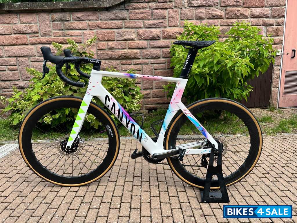 Canyon Aeroad CFR eTap Sram Team Edition L