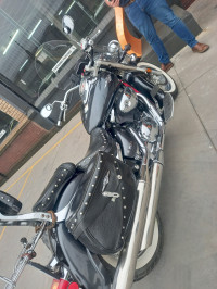 Pearl Black SUZUKI BOULEVARD C50T