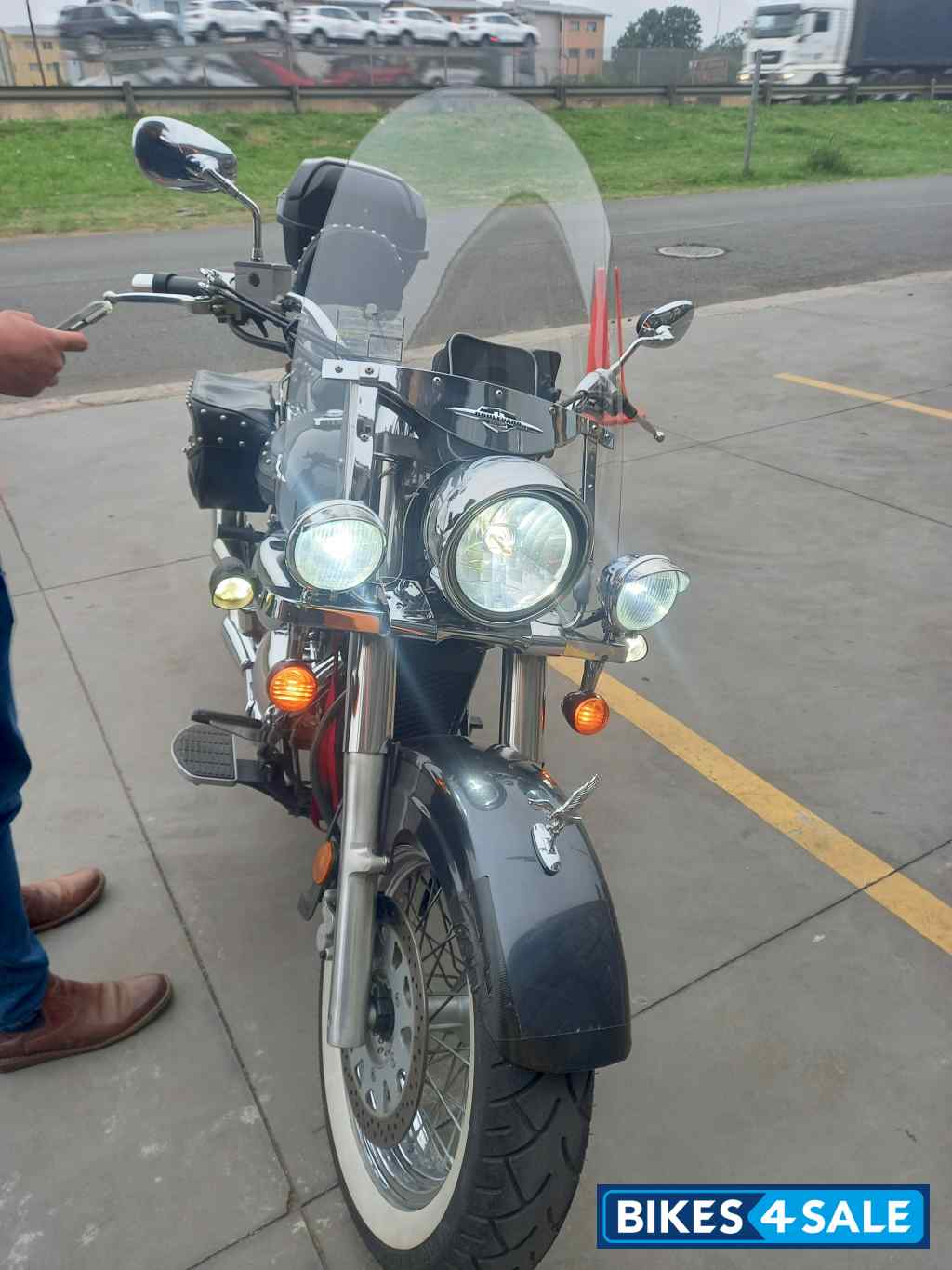 Pearl Black SUZUKI BOULEVARD C50T