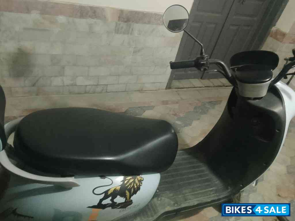 Evee Electric Scooty