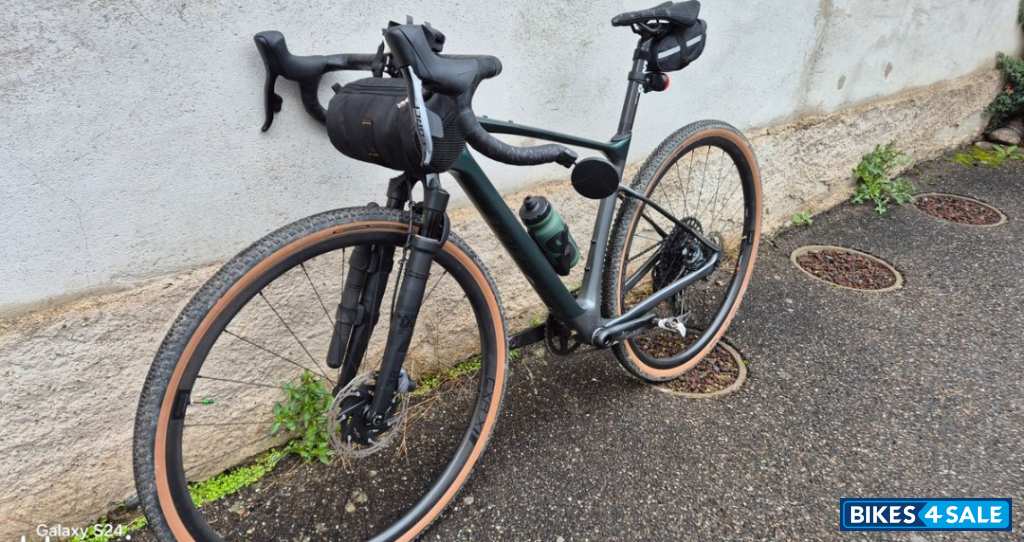 Giant Revolt X1