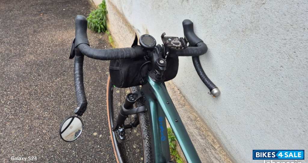 Giant Revolt X1