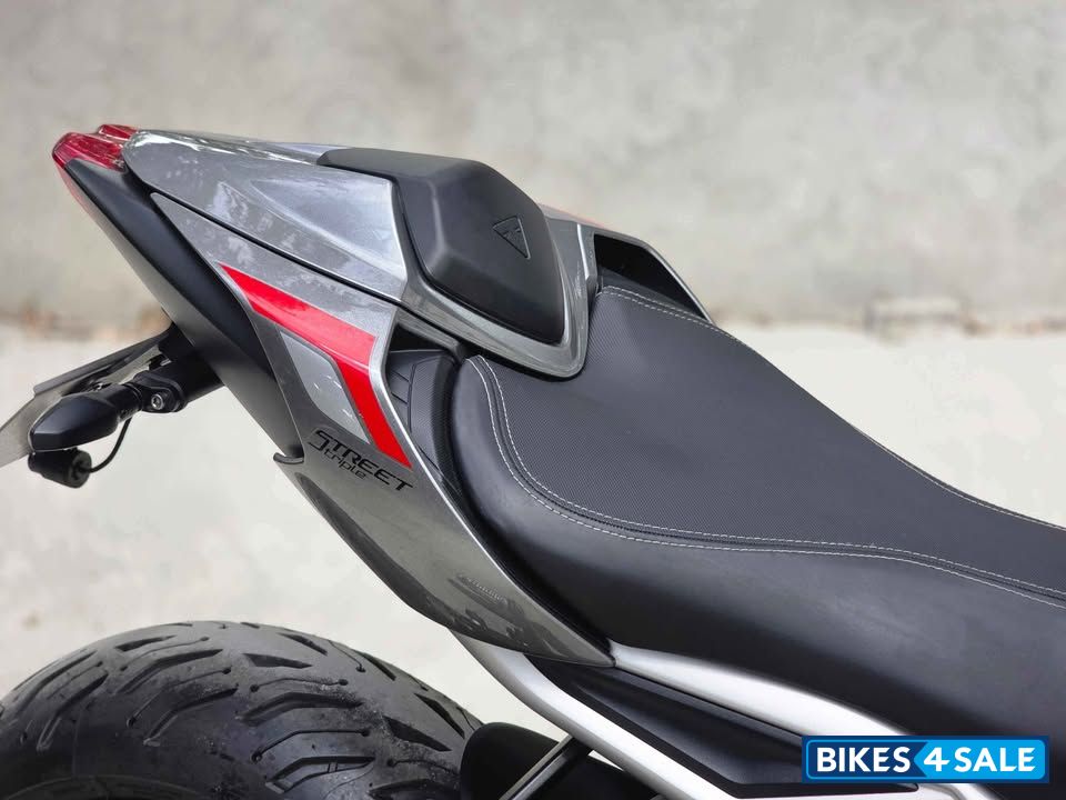 Triumph Street Triple RS