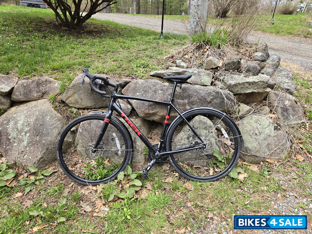 Trek Checkpoint AL3