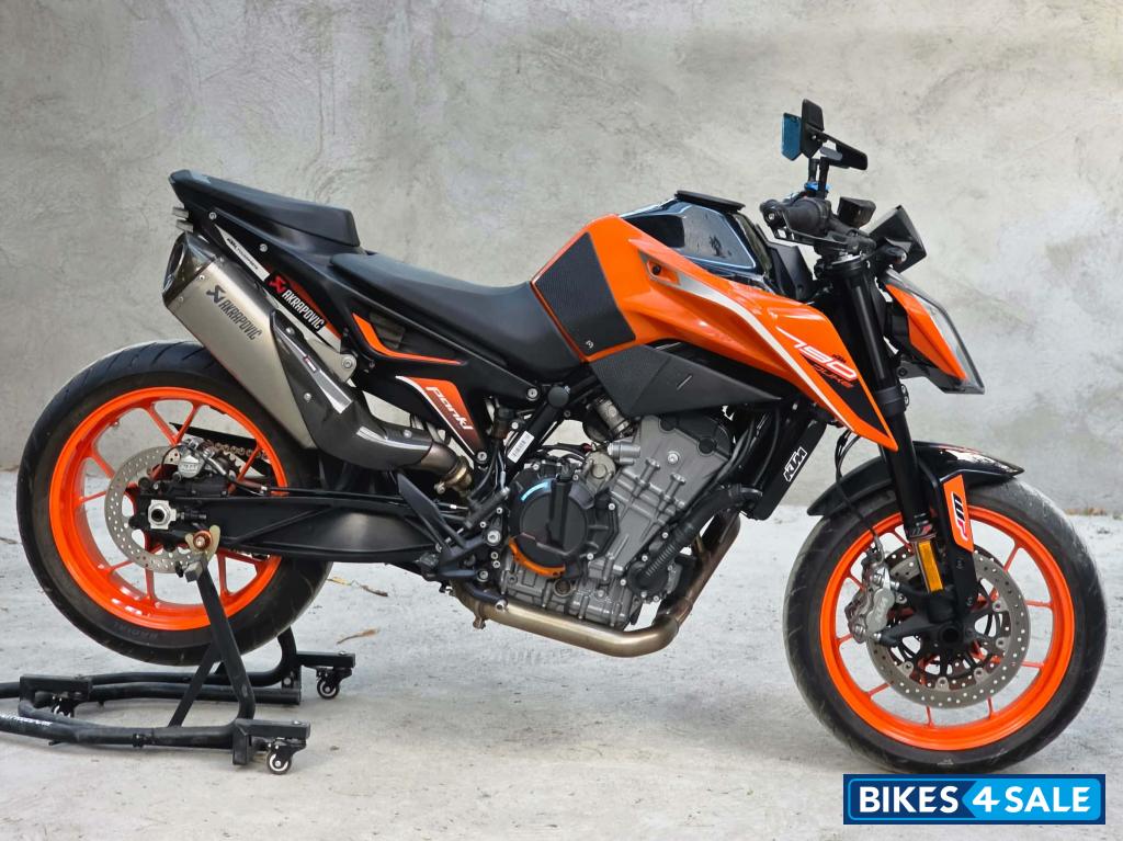 KTM Duke 790 R