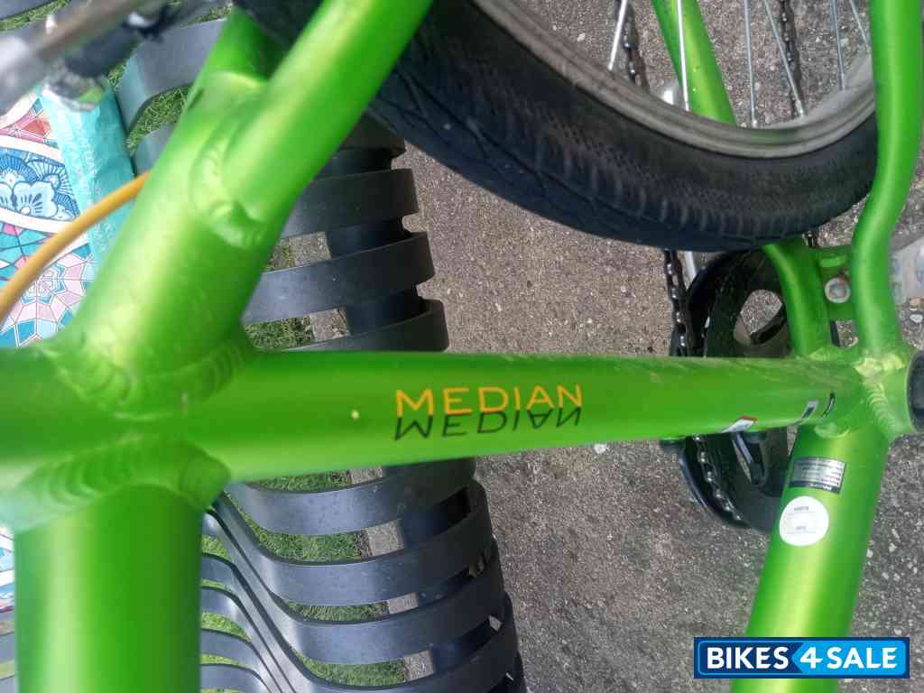 Green Schwinn S4090TGA Green Schwinn S4090TGA