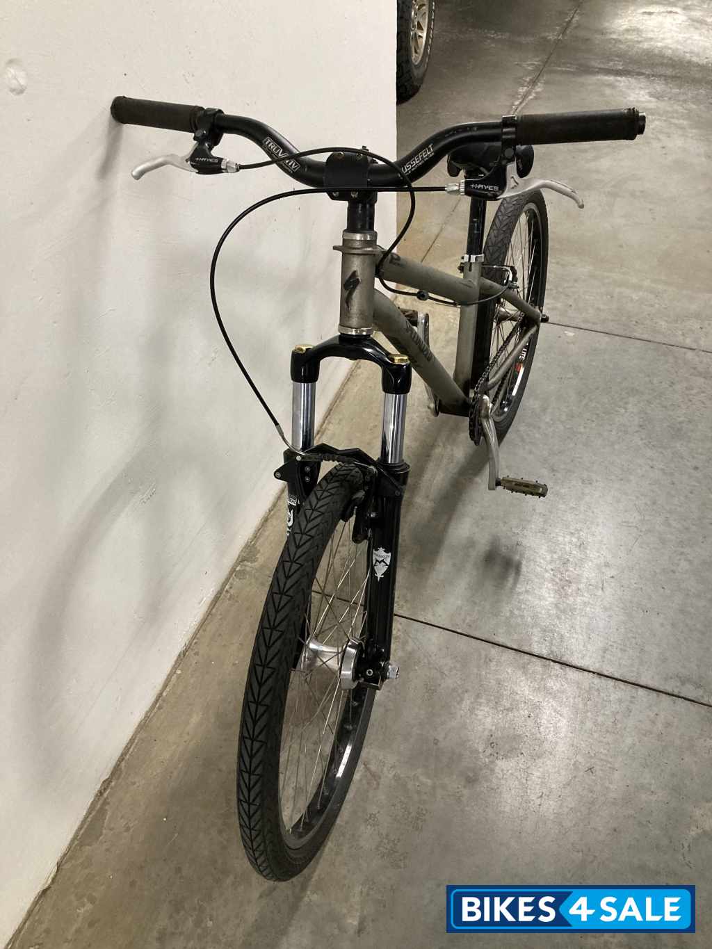 Silver Specialized P Street Silver Specialized P Street