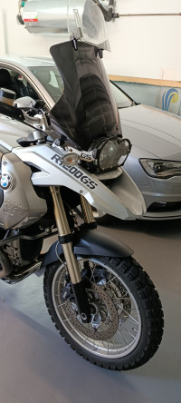 Silver BMW R1200GS