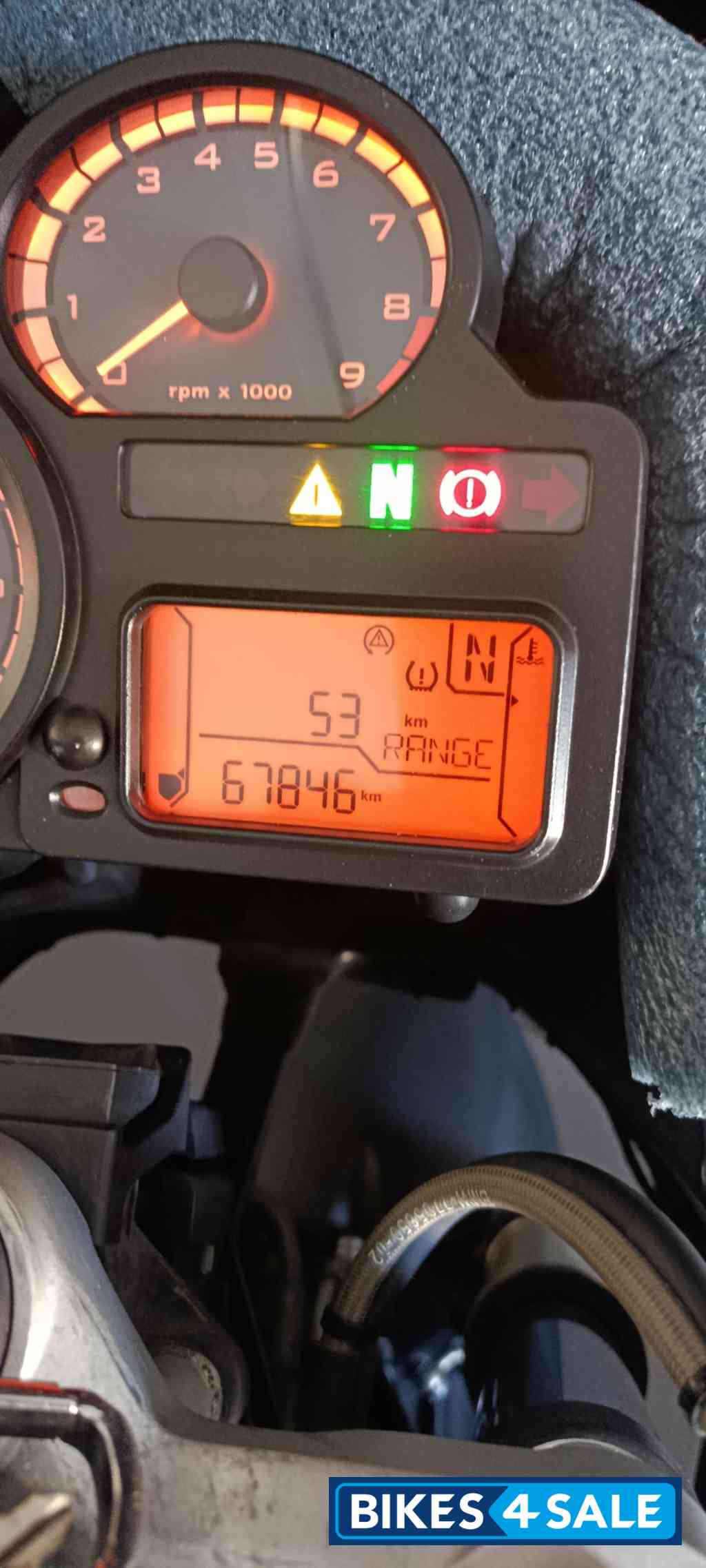 Silver BMW R1200GS Silver BMW R1200GS